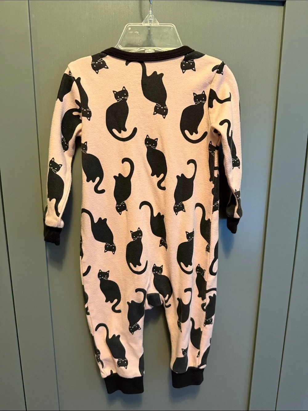 💚💰BOGO FREE Bundle of 6 Baby Girl Sleepers Pajamas 6-12 mo